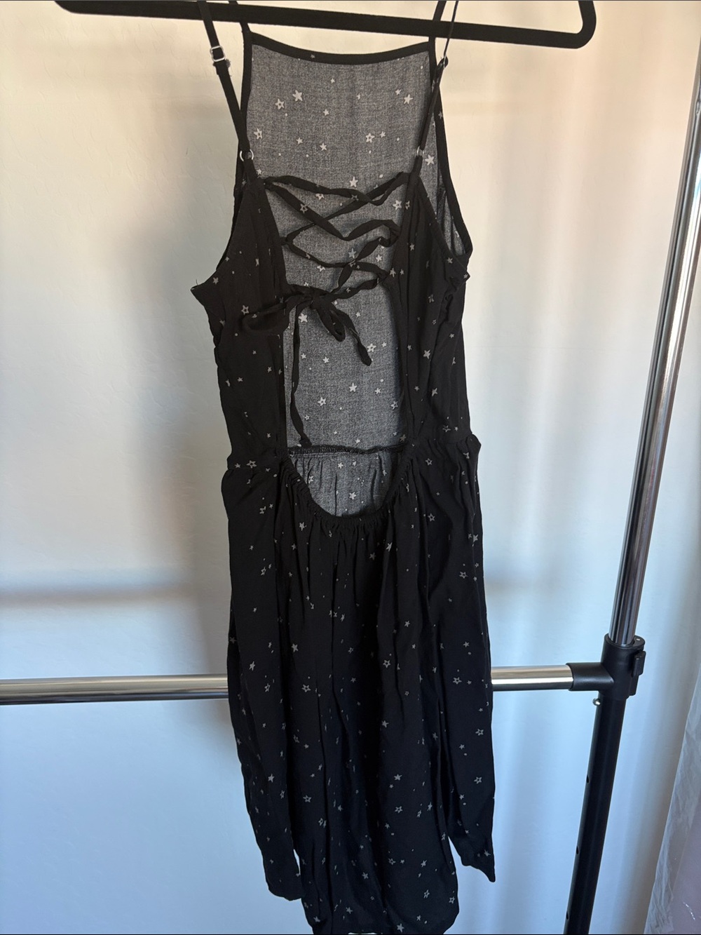 Hollister Black Star Print Midi Dress - Picture 3 of 3